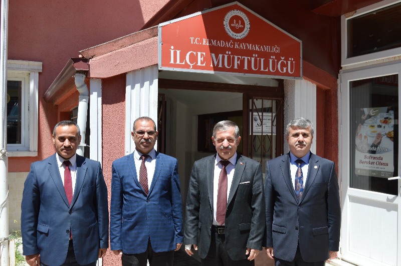 İlçe Kaymakamımız Sayın Cemal Hüsnü Çaykara, İlçe Müftülüğünün Aylık Personel Toplantısına Katıldı